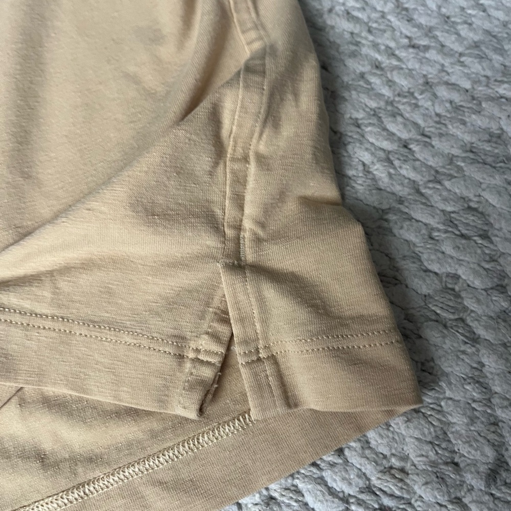 Lululemon Tee - Picture 3 of 4